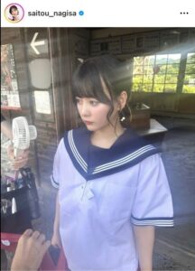 元=LOVEの齊藤なぎさ、ロケ地で制服ショットが、