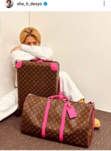 平野紫耀、ルイ・ヴィトンとパートナーシップ契約発表で、