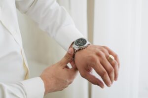 なぜ「ロレックス」高いのか？理由が、