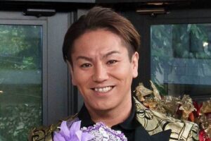 直筆絵馬でSnow Manの爆売れ祈願？【神主・狩野英孝】
