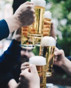 酒害「皮膚ガス」に注意！原因は飲酒で、