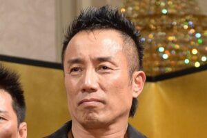 長渕剛「来年引退」衝撃情報！故郷の桜島ライブで、