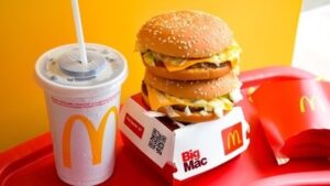 1/24、今日から値上げ！マクドナルドの、