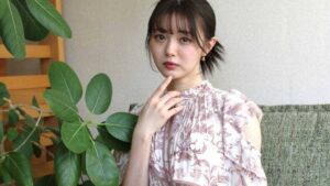 元AKB48の市川美織、5年ぶり2冊目の写真集「果汁29％」が、