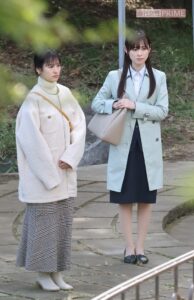 “黄信号”小芝風花が遊女、福原遥がおいらん…今のご時世で、