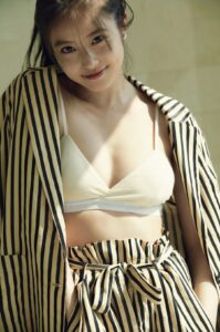 今田美桜、大ヒット写真集がまた重版で10刷で、